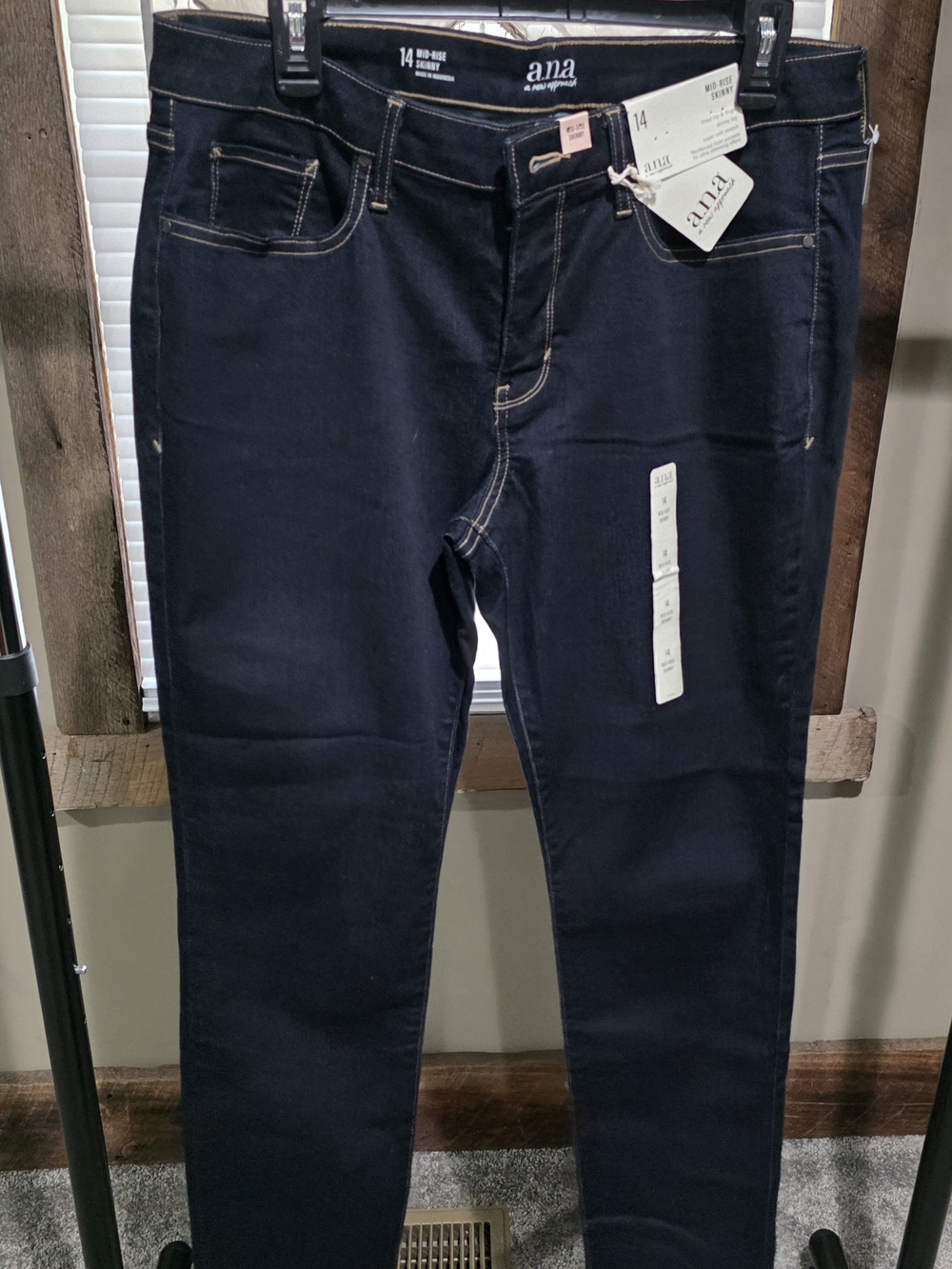 a.n.a Women’s High-Rise Skinny Jeans in Dark Blue